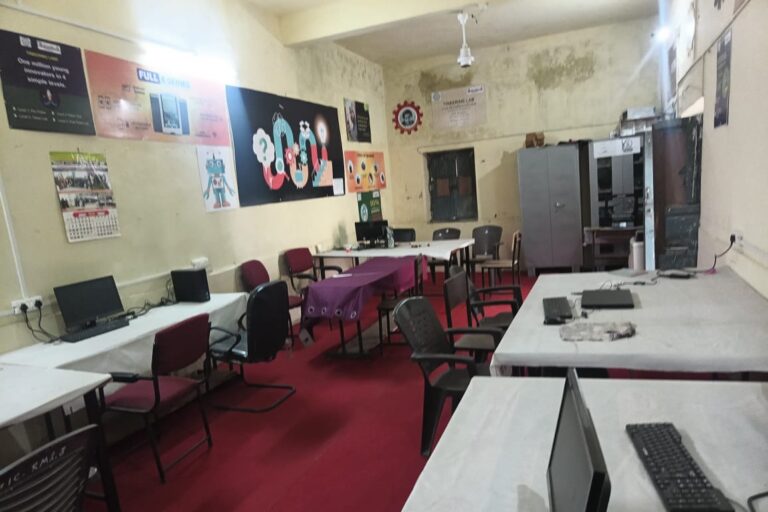 tinkering lab